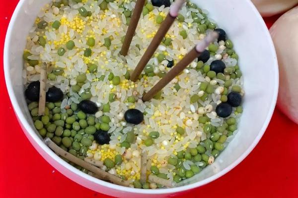 庚申石榴木命与命理配对解析：找寻命中注定的那个人！