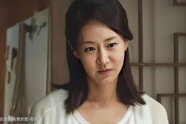 《猪命电影:揭示现代社会的讽刺与反思》 《猪命电影:揭示现代社会的讽刺与反思》