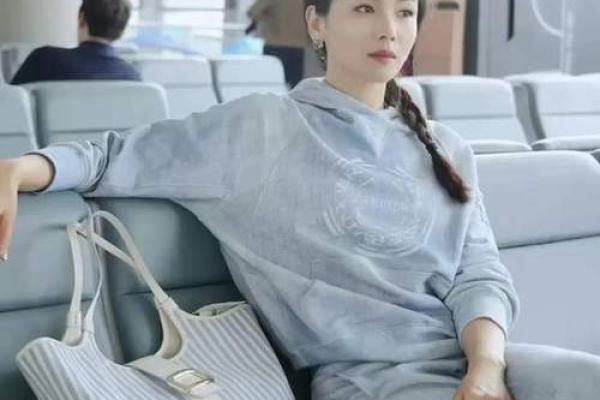 金命女人最佳发型推荐：展现内外兼修的优雅气质