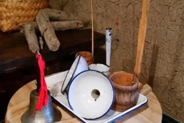 土命缺水，如何选择合适的佩戴物品？