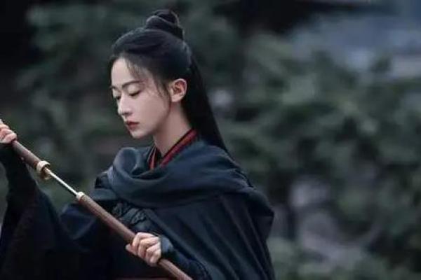 命硬的女人：揭示那些坚韧不拔的命运背后故事