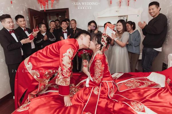 解密2020年出生者的命运与人生轨迹：一场生辰的奇妙旅程