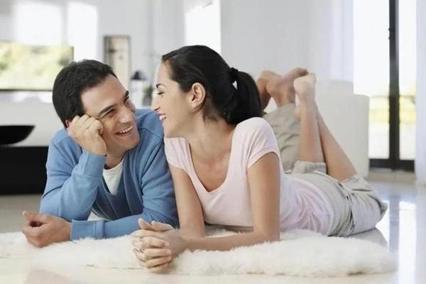 剑锋金命女如何选择理想伴侣：命理与情感的完美结合