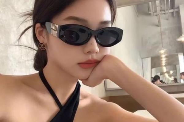 74年虎年出生的人命运解析，揭秘命格与个性魅力