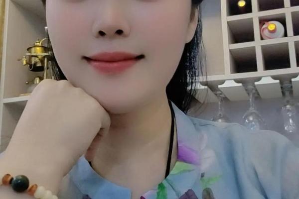 探索1982年正月十四的命运与人生哲学：命理与人生的对话