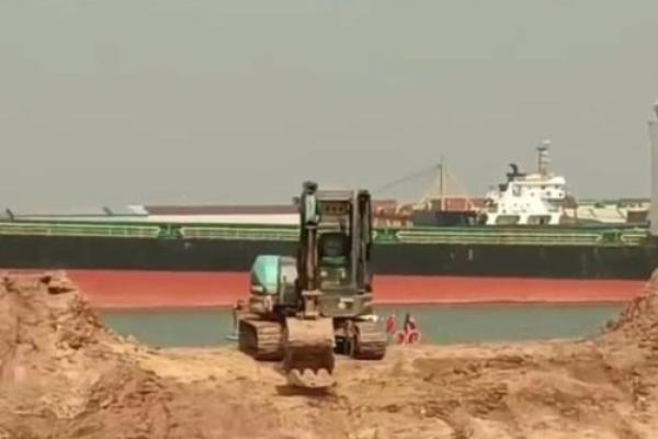 探索1698年出生者的命运与性格特征：海洋之象的启示