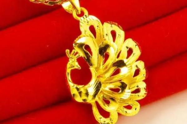 命理分析：哪些人最好避免佩戴黄金首饰？