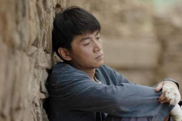 大林木命之子：坎坷与机遇并存的人生之路