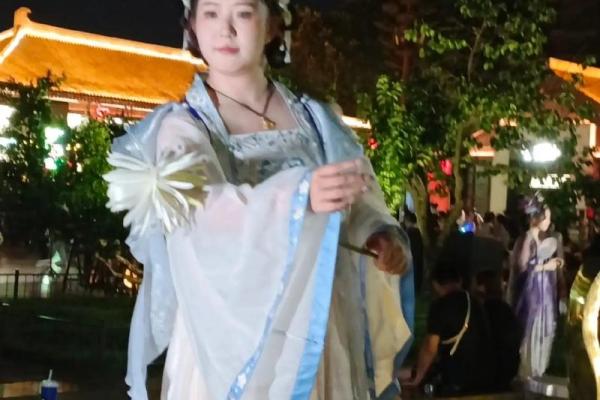 乞丐的命运：一场关于尊严与希望的旅程