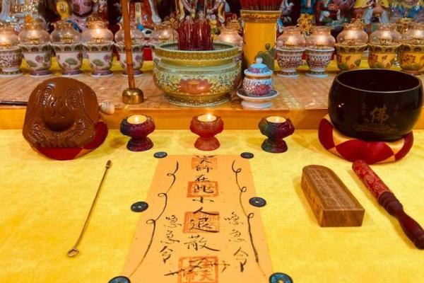 命理贵人:解密那些命格优秀的男人脊梁背后的秘密 命理贵人:解密那些命格优秀的男人脊梁背后的秘密