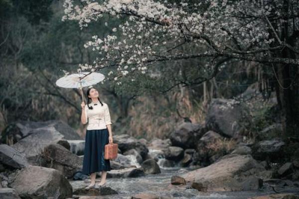 当爱如潮水，彼此的心跳交融——《叫声老公命》的浪漫之旅