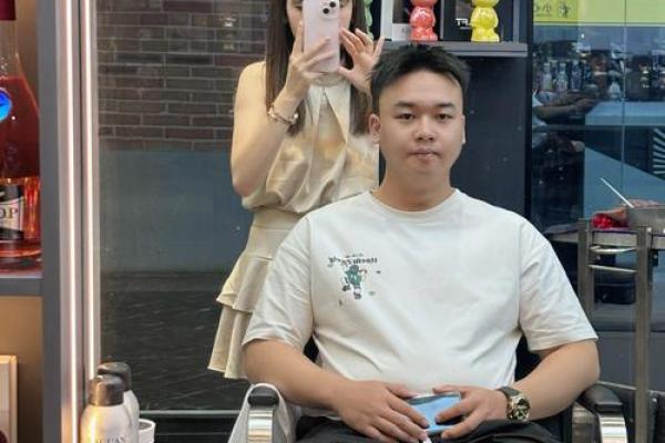额头高的男孩：命运与性格的奇妙关联