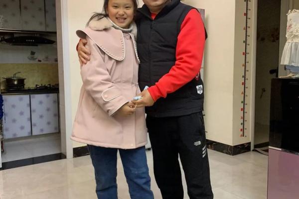 揭秘脚心挖的美女：她们命运背后的奥秘与精彩人生