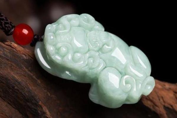 天上火命的人适合佩戴的物品与风水解析 天上火命的人适合佩戴的物品与风水解析