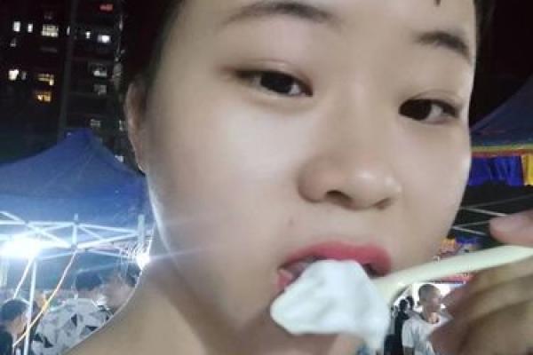 揭秘男人的波浪嘴：吃货还是情感丰富的象征？