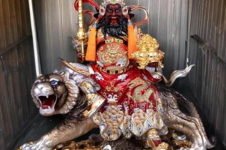 金簪金命与财富的秘密：如何将好运与财富引入你的生活