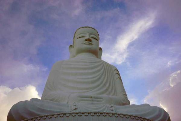 探秘童子命：古老迷信与现代生活的交织