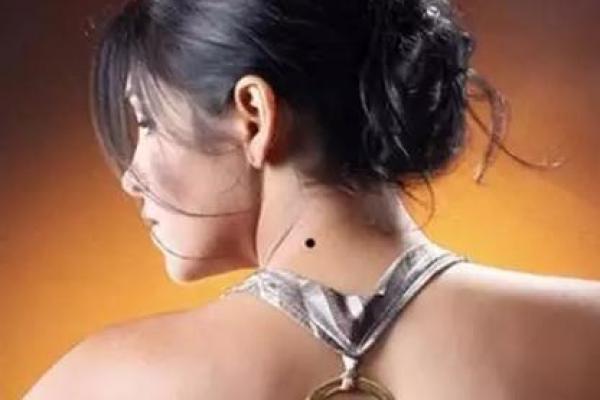 男人长得黑的命运解析:颜值与命运的真相 男人长得黑的命运解析:颜值与命运的真相