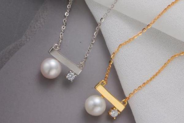 木命女人适合佩戴哪些项链,提升魅力与气场? 木命女人适合佩戴哪些项链,提升魅力与气场?