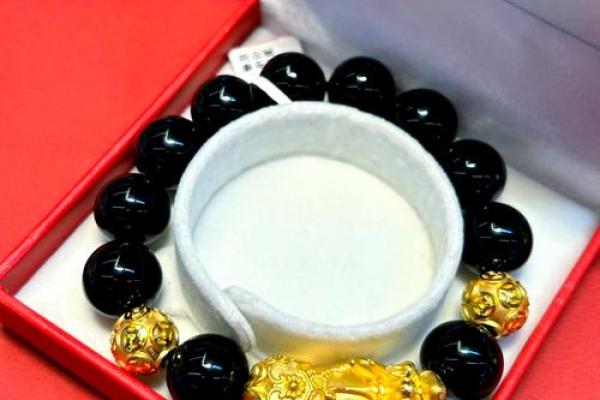 天上火命人士佩戴貔貅的秘诀与指南