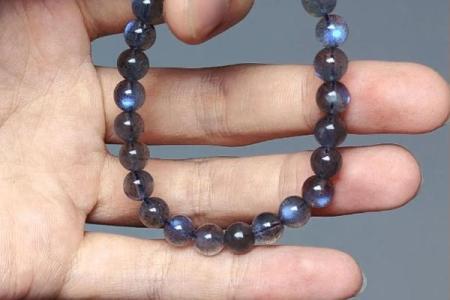 天上火命适合佩戴的玉石：助力运势、增强魅力的神秘之石