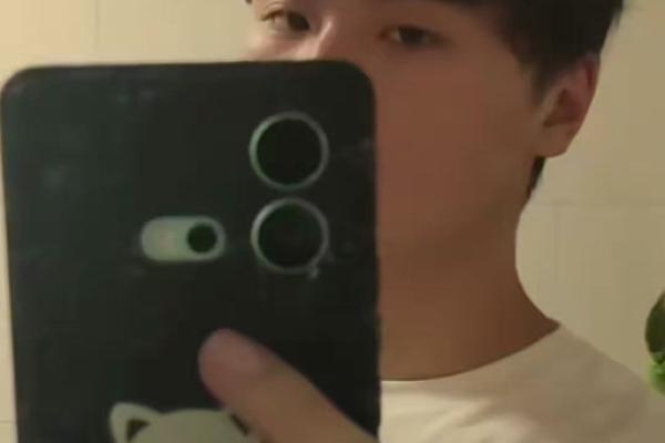 手指硬的男人：揭示他们独特命运的神秘真相