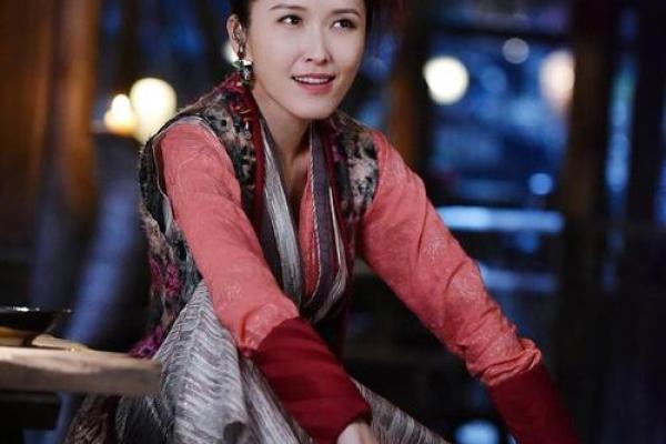 天生尖下巴的命运：魅力与挑战并存的生活之路