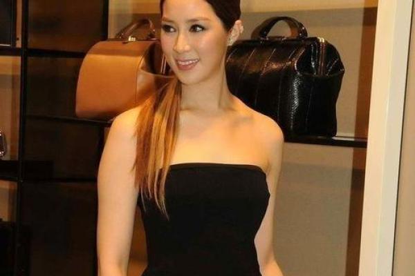 徐子淇命运之美：从平凡到卓越的华丽转身