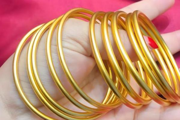 金马之命的人佩戴什么？探索命中注定的饰品与象征