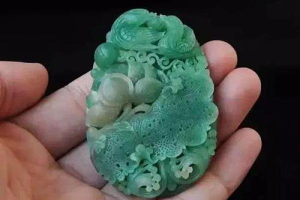 辛金命与玉石的完美结合：何种玉石最适合你？