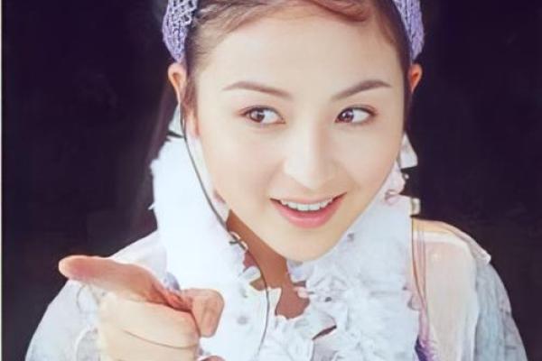 面相学揭秘：识别女人凤凰命的独特特征