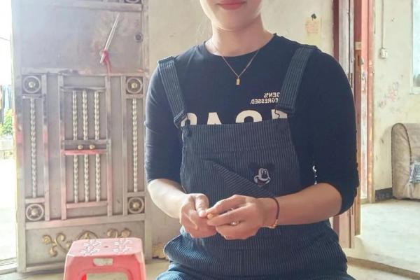揭晓女人的菜籽命：顺应自然，绽放独特魅力