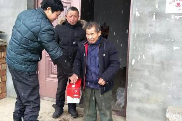 腊月打工：寒冬里的温暖生存之道，追寻梦想的奋斗故事