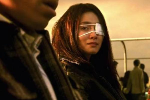 揭开希腊脚男人的命运之谜：他们的性格与人生轨迹