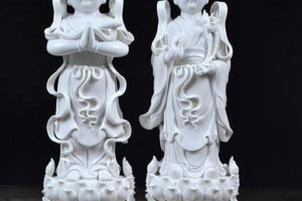 观音身边的童女们：她们的命运与信仰的交织