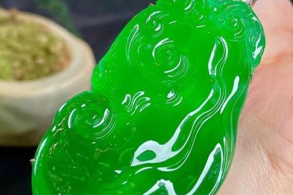 戴什么翡翠能带来横财运，助你人生逆袭！