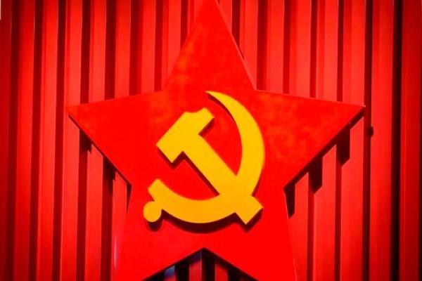 探秘红色经验：命格与命运的神秘联系