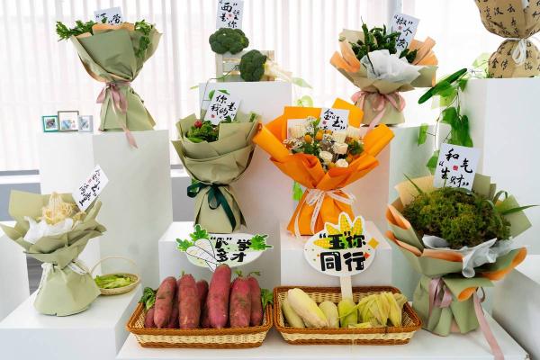 枣花的苦命人生：从坚韧到芬芳的蜕变之路