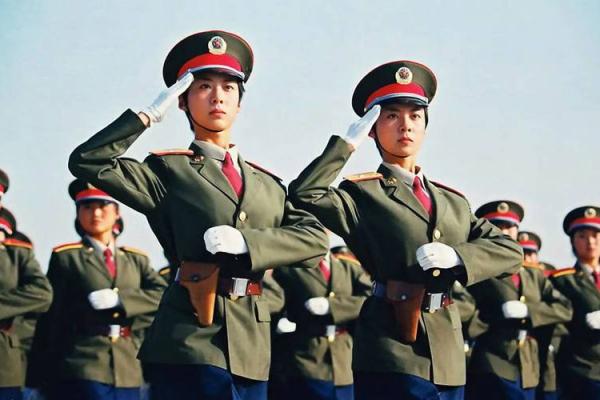 揭秘！从面相看军人的命运与性格特征