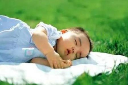 2020年出生的宝宝命运揭秘：揭开属于他们的星辰之路