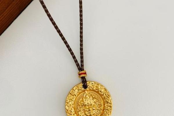 金水命的人戴什么最旺财运？助你财运亨通的秘诀