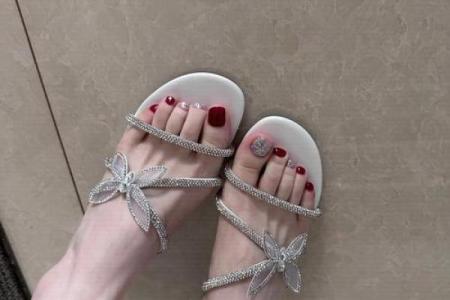 探讨脚指头短粗的女生命运与性格特征