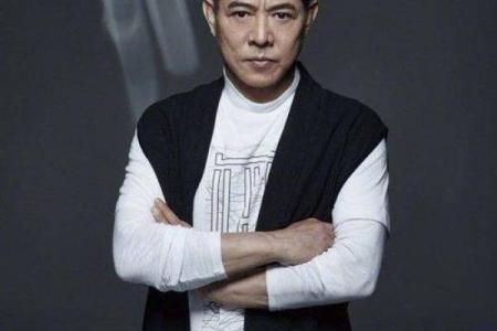 李连杰的命理之道：从武术巨星到命运转折的深思