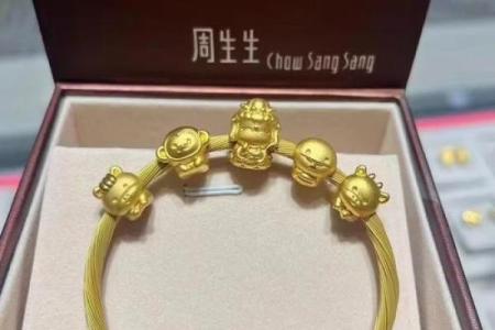 属蛇命适合佩戴的饰品与寓意探究：点亮你的生活与运势