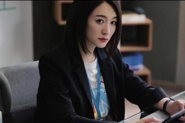 李小冉：命运的眷顾与她的奋斗之路