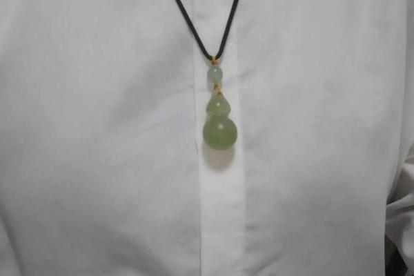 探秘饿金命的佩戴之道，如何选择适合的风水饰品？
