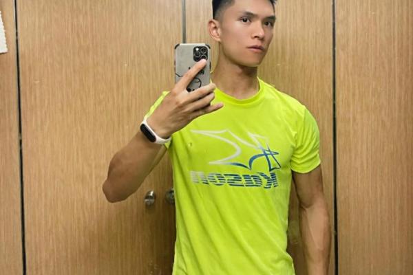 松柏木命与理想身材：你是否穿搭得当？