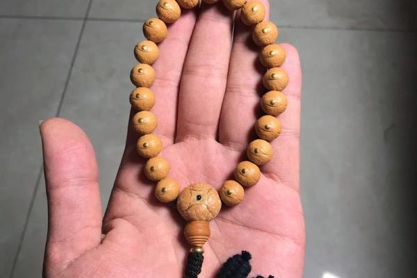 水命之人适合的文玩：让你的气韵与灵性相得益彰