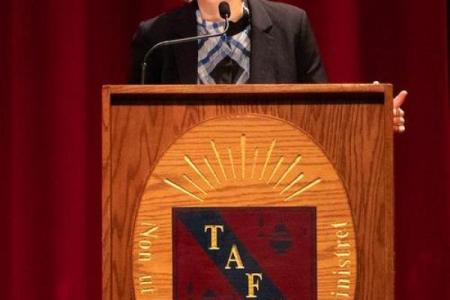 脚踝粗的女人命运解析：丰富人生与快乐源泉的双重揭秘