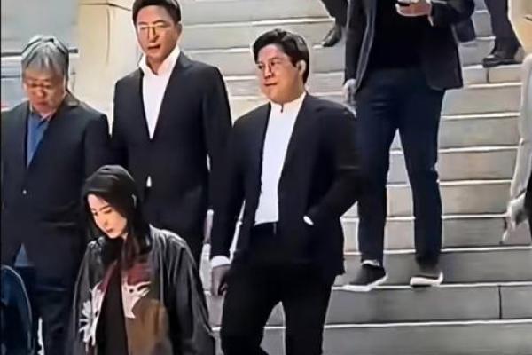 满命将军：历史印记与传奇人生的探寻